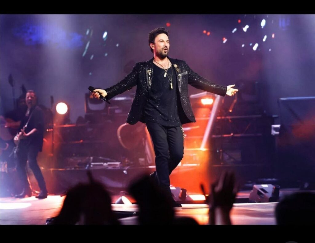 Tarkan sur scene