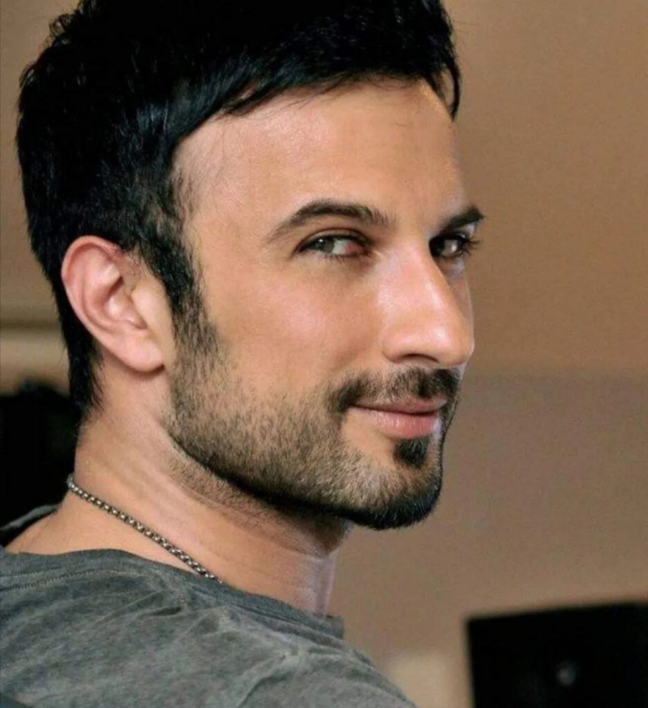 Tarkan photo