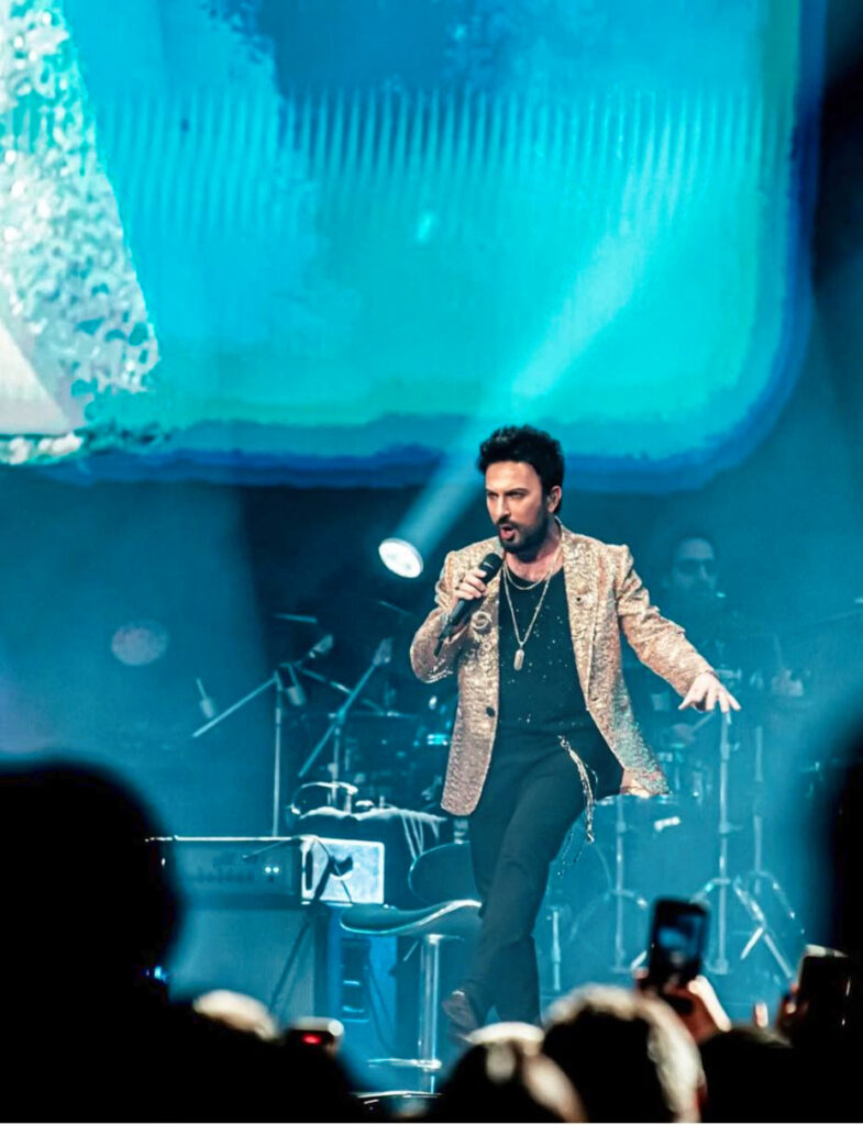 Tarkan sur scene